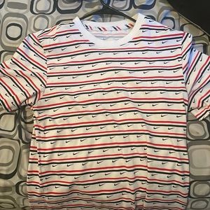 Nike tshirt small